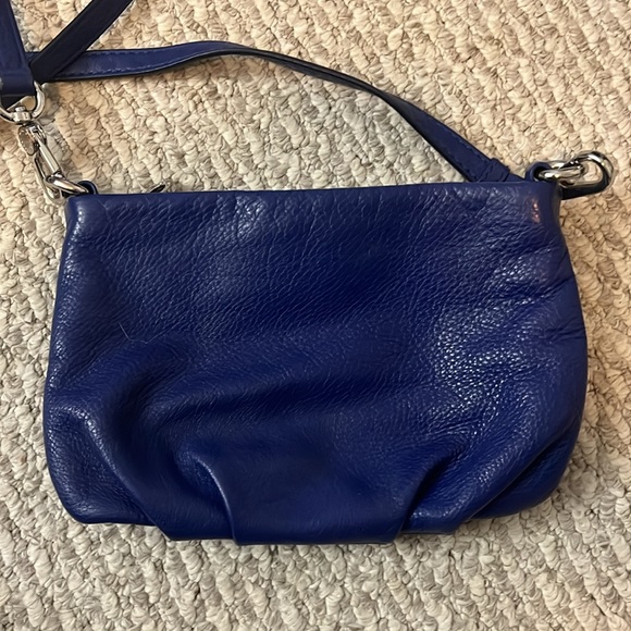 Marc by Marc Jacobs royal blue crossbody. Great condition - Picture 3 of 4
